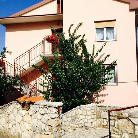 Apartment Alice Pula Exterior photo